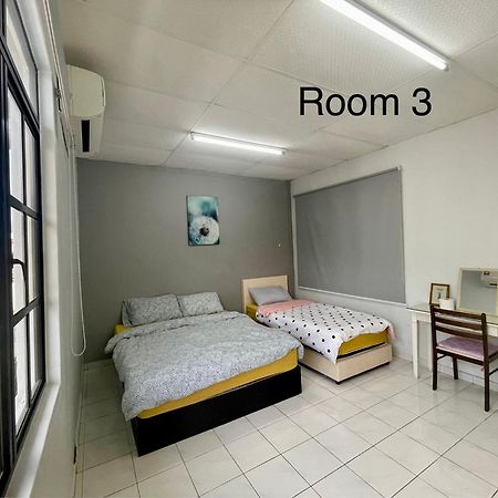 Low Season Promotion! 4B12B Max 19 Pax Party House Ипох Екстериор снимка